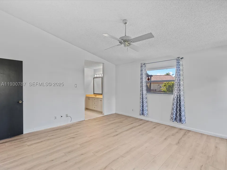 f5c6087342d8c2672022ea87429e46e9l-m1327582584rd-w960_h720 Coral Springs House