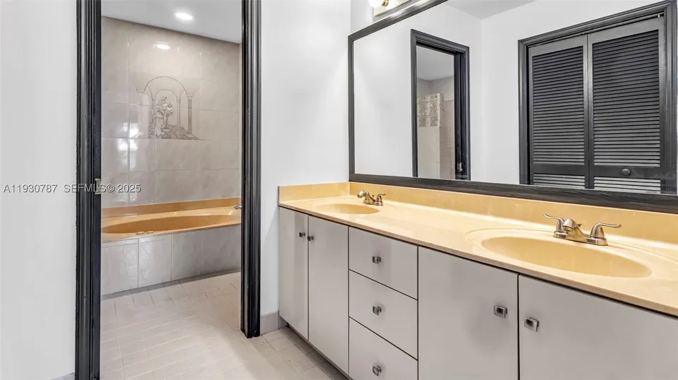 f5c6087342d8c2672022ea87429e46e9l-m3305409534rd-w960_h720 Coral Springs House